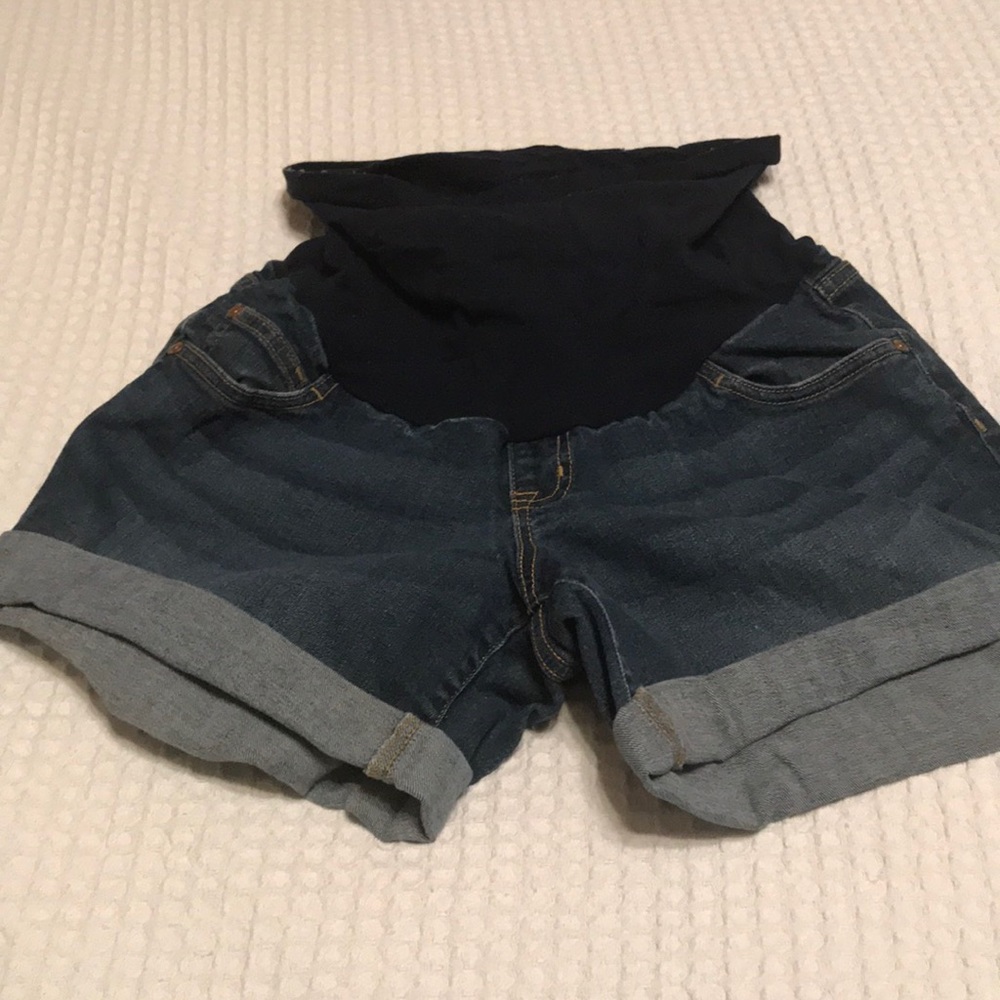 Maternity blue jean shorts